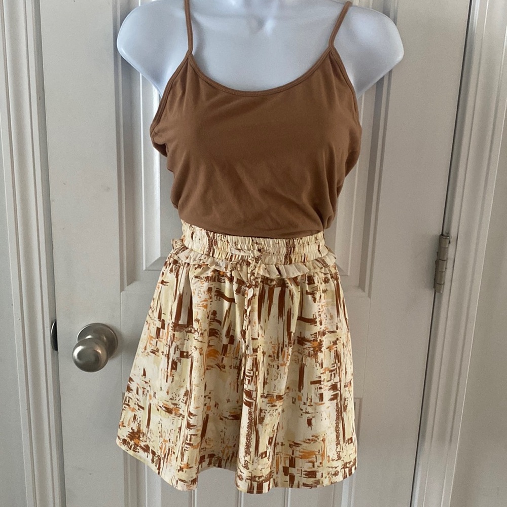 Glam summer, sunset, shorts size medium NWT
